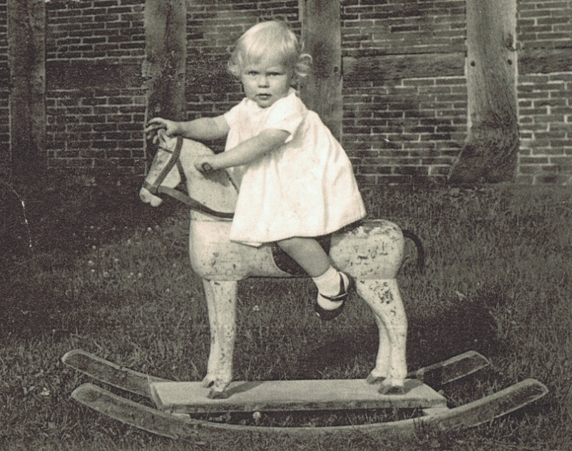 Anja auf ihrem ersten Pferd